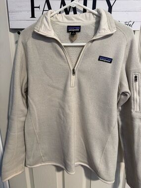 Patagonia Cream Half-Zip Fleece Pullover